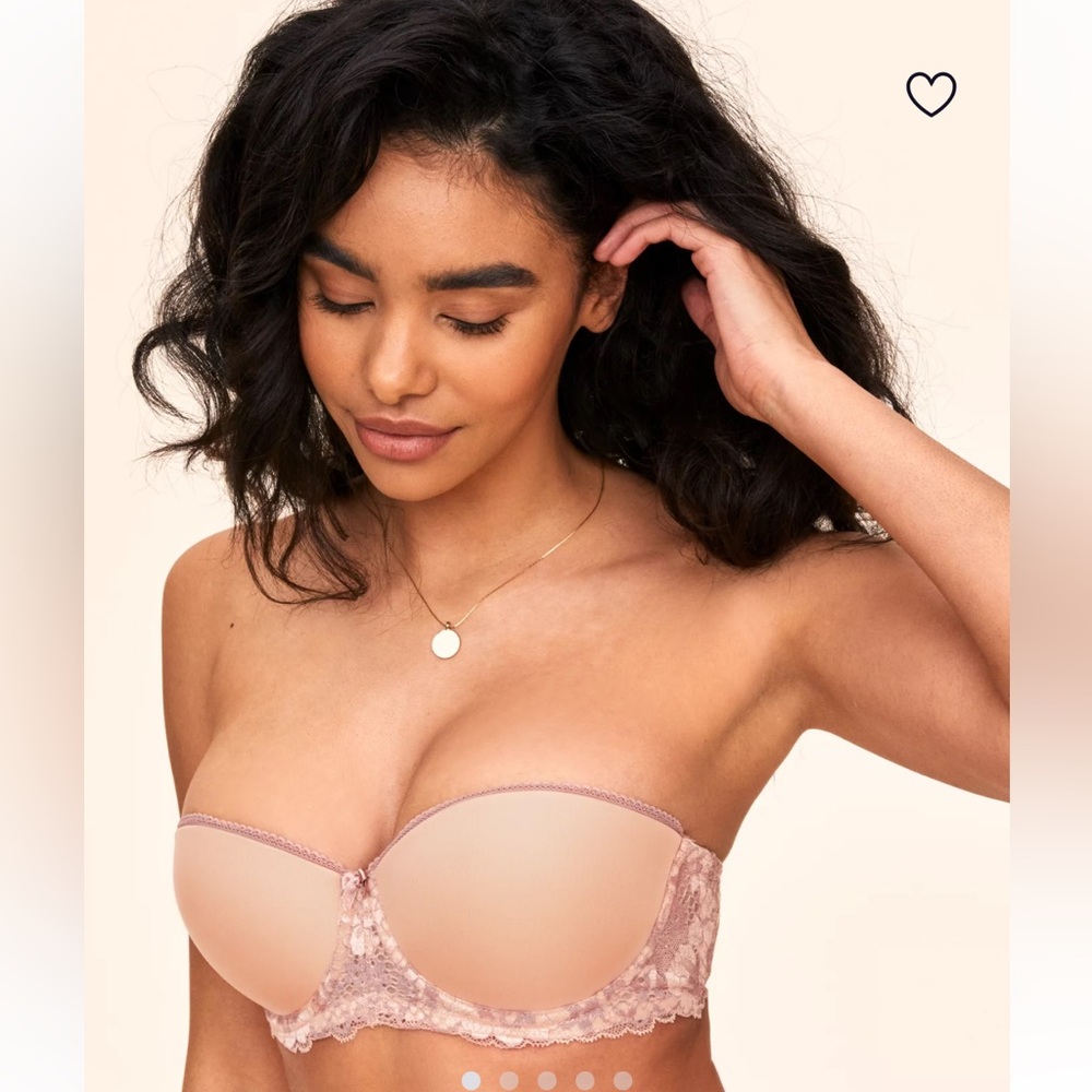 Strapless Lace-Trim Push-Up Bra in Blush
